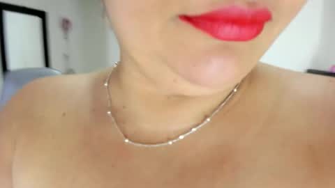 Ana online show from 11-23-25, 01:16