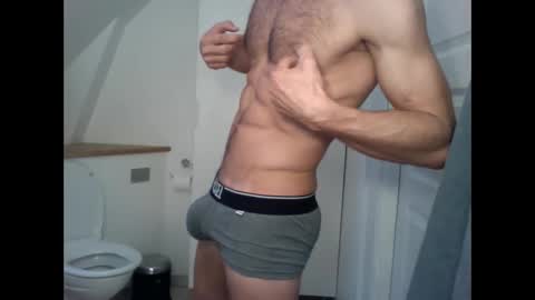 Snapshot of and_andys chatting on 10-05-25, 11:19 and_andys online show from 10-05-25, 11:19