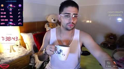 Snapshot of andders_ chatting on 02-12-26, 12:38 Anders online show from 02-12-26, 12:38