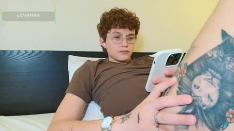 Snapshot of anddres_boss chatting on 03-24-26, 09:31 Tell Me ANDRESS ----- online show from 03-24-26, 09:31