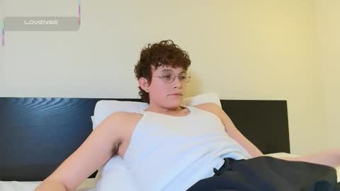 Snapshot of anddres_boss chatting on 03-25-26, 08:26 Tell Me ANDRESS ----- online show from 03-25-26, 08:26