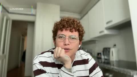 Snapshot of anddres_boss chatting on 04-15-26, 02:24 Tell Me ANDRESS ----- online show from 04-15-26, 02:24
