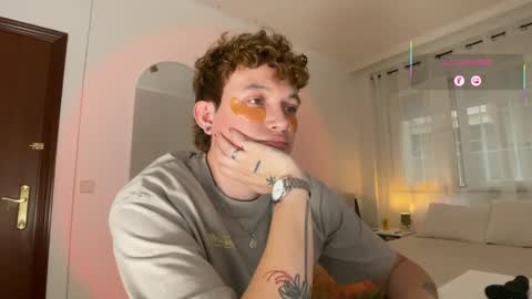 Snapshot of anddres_boss chatting on 05-06-26, 01:27 Tell Me ANDRESS ----- online show from 05-06-26, 01:27