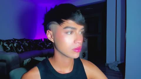 Snapshot of anddy_grey1 chatting on 01-21-25, 03:48 Dani 3 online show from 01-21-25, 03:48