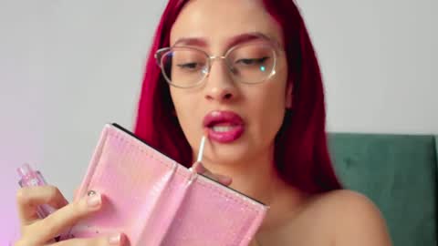 Andra Cyrus online show from 01-22-25, 11:34