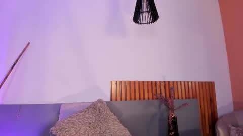 Andra Cyrus online show from 06-10-26, 10:30