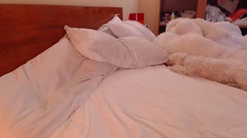 Snapshot of andrasweetie chatting on 03-09-25, 01:59 Andra online show from 03-09-25, 01:59