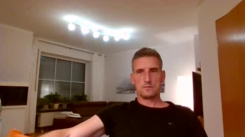 Name online show from 08-07-26, 08:55