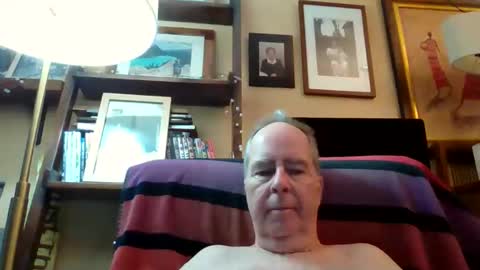 Snapshot of andre6045 chatting on 12-17-25, 06:47 andre6045 online show from 12-17-25, 06:47