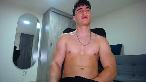 Snapshot of andre_parker chatting on 07-23-26, 01:58 Andre Parker online show from 07-23-26, 01:58