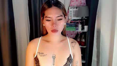 andrea06121998 online show from 03-29-26, 12:49