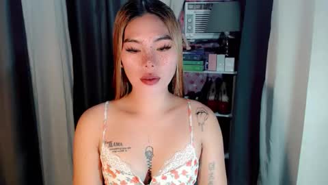 andrea06121998 online show from 04-03-26, 12:36