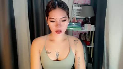 andrea06121998 online show from 06-08-26, 04:40