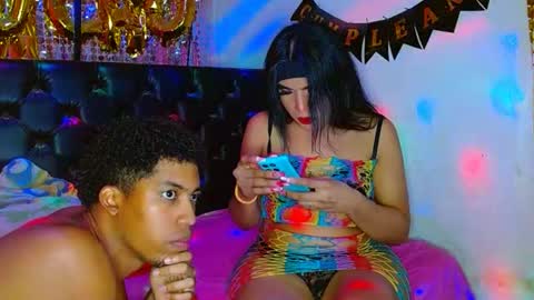 Snapshot of andrea_andres_couplehot chatting on 06-18-26, 11:36 andrea andres couplehot online show from 06-18-26, 11:36