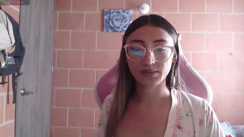 Andrea  online show from 02-12-26, 02:01