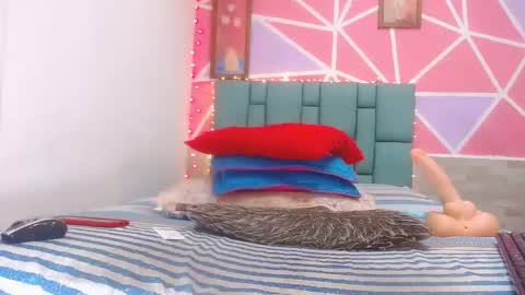 andrea ospina1 online show from 01-13-25, 08:37
