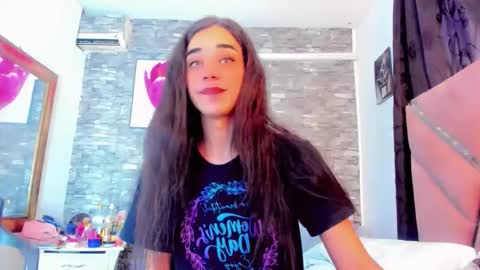 Snapshot of andrea_sexdollx chatting on 05-03-26, 09:32 ANDREINA online show from 05-03-26, 09:32