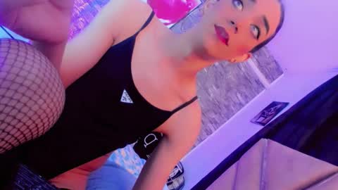 Snapshot of andrea_sexdollx chatting on 05-06-26, 11:10 ANDREINA online show from 05-06-26, 11:10