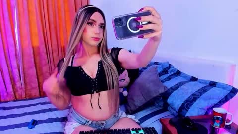 Andrea  online show from 02-06-26, 01:25