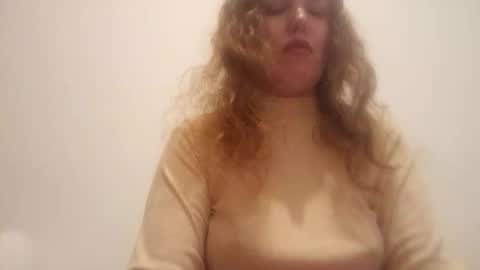 Snapshot of andreamartinssean2018 chatting on 06-05-26, 06:52 andreamartinssean2018 online show from 06-05-26, 06:52