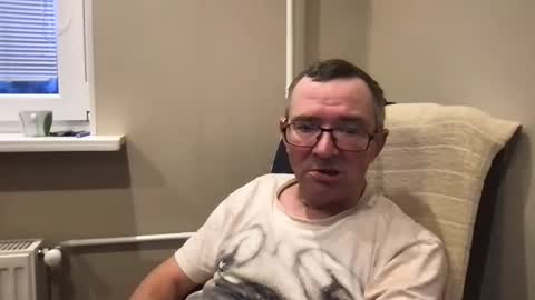 Snapshot of andreass60 chatting on 01-06-25, 07:09 andreass60 online show from 01-06-25, 07:09