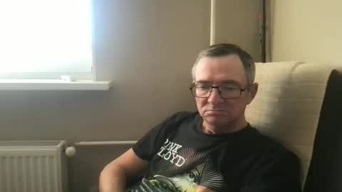 andreass60 online show from 11-25-25, 08:25