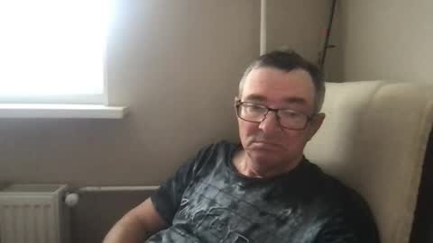 andreass60 online show from 05-13-26, 07:17