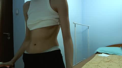 Snapshot of andreea713 chatting on 10-23-25, 08:51 andreea713 online show from 10-23-25, 08:51