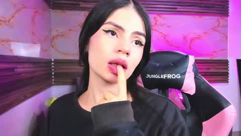 andrees_s online show from 06-15-26, 03:09