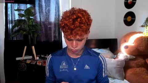 Snapshot of andreewwolffman chatting on 09-12-25, 12:38 Andrew online show from 09-12-25, 12:38