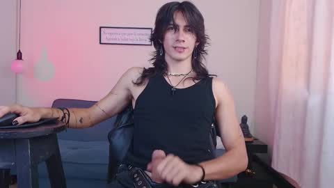 Snapshot of andreey50 chatting on 02-26-25, 08:44 Andrey online show from 02-26-25, 08:44