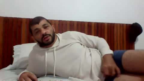 Snapshot of andreloko123 chatting on 10-09-25, 02:09 andreloko123 online show from 10-09-25, 02:09