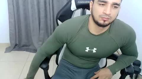 andres180950734 online show from 12-18-25, 11:00