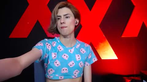 Alann online show from 04-08-26, 01:44