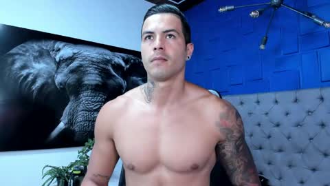 insta andres clark  online show from 04-25-26, 03:42