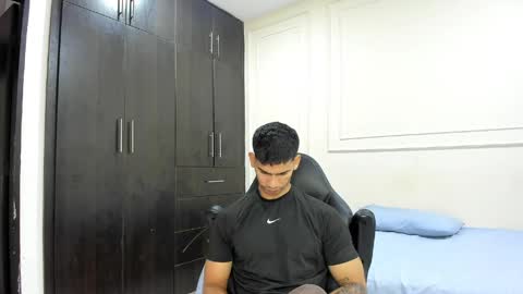 andres_stud online show from 04-26-26, 05:27