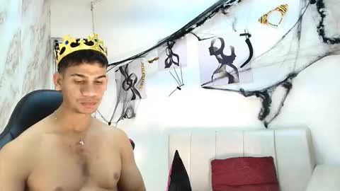ANDRES  online show from 10-21-25, 04:35