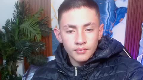 Snapshot of andres_tay chatting on 04-27-26, 02:42 andres_tay online show from 04-27-26, 02:42