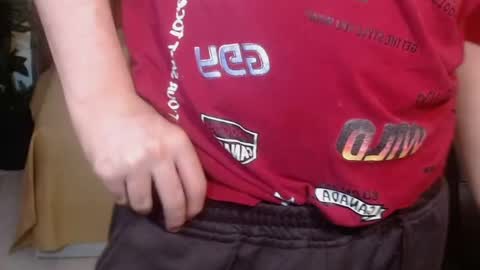 Snapshot of andres_tay chatting on 04-30-26, 02:40 andres_tay online show from 04-30-26, 02:40