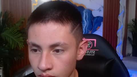 Snapshot of andres_tay chatting on 05-02-26, 02:27 andres_tay online show from 05-02-26, 02:27