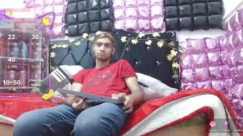 andresdark_07 online show from 12-18-25, 05:02