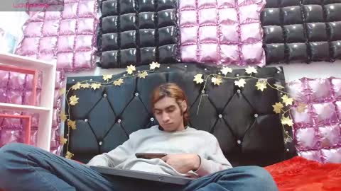 andresdark_07 online show from 01-09-26, 07:04