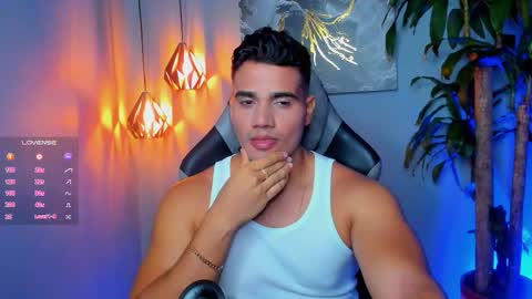 Snapshot of andresfiit chatting on 10-27-25, 01:31 Andres online show from 10-27-25, 01:31