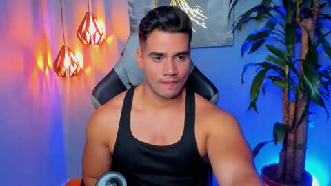 Snapshot of andresfiit chatting on 11-16-25, 01:44 Andres online show from 11-16-25, 01:44