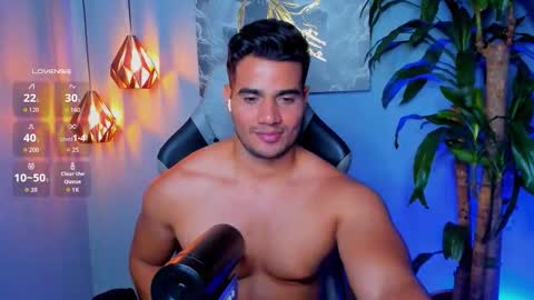 Snapshot of andresfiit chatting on 11-28-25, 02:03 Andres online show from 11-28-25, 02:03