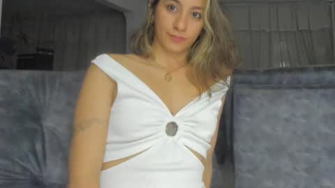 Isa  --------- online show from 02-28-25, 12:21