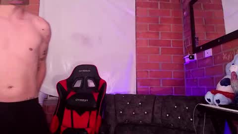 Snapshot of andresm021 chatting on 09-19-25, 06:37 andres online show from 09-19-25, 06:37