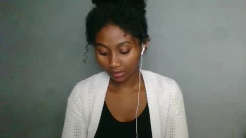 Snapshot of andressa03 chatting on 11-16-25, 07:19 andressa03 online show from 11-16-25, 07:19