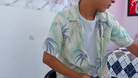 Snapshot of andressdean chatting on 12-02-24, 07:49 Andres Dean online show from 12-02-24, 07:49