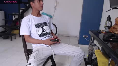 Snapshot of andressdean chatting on 12-07-24, 07:43 Andres Dean online show from 12-07-24, 07:43